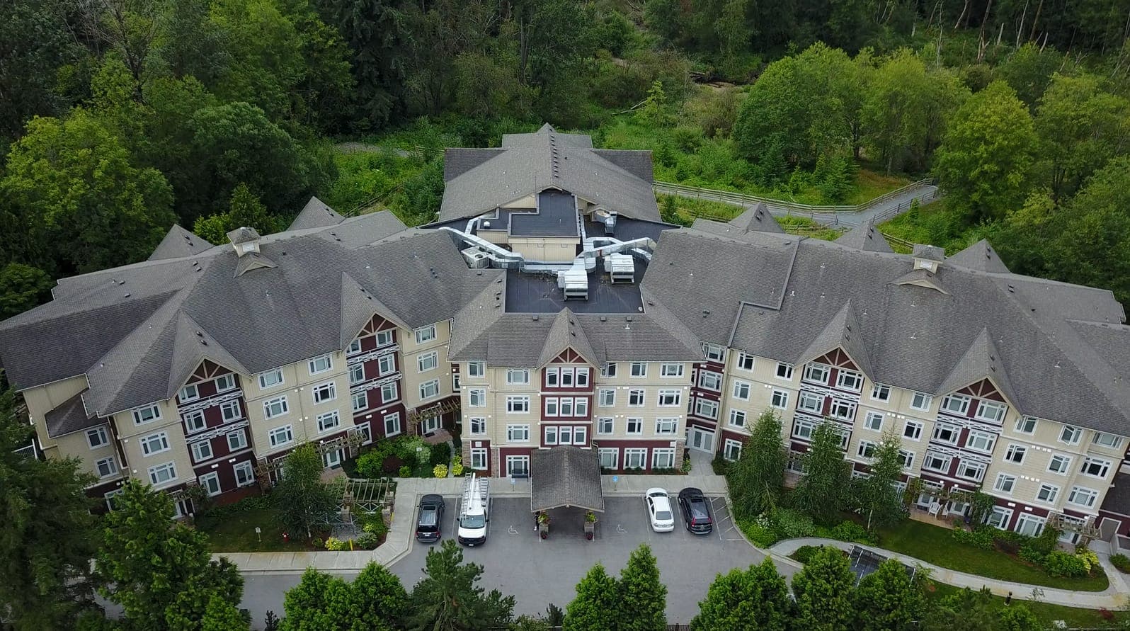 Bear Creek Villa beside the park