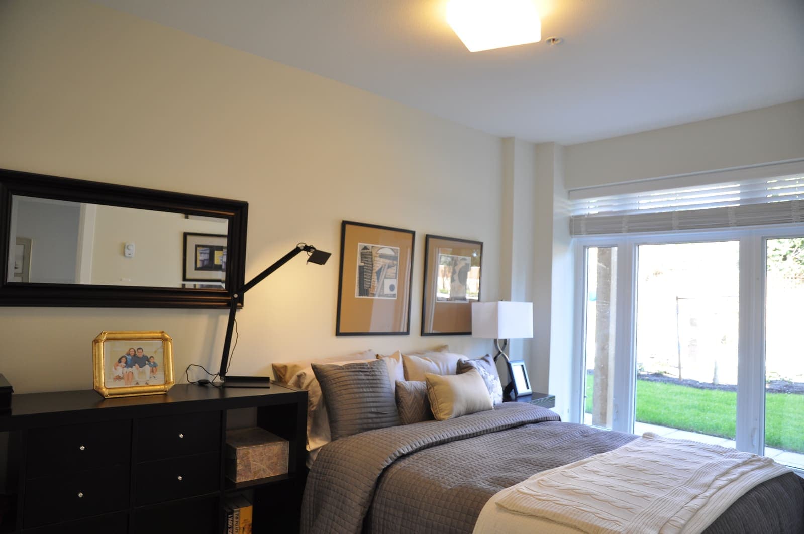 Separate bedroom with garden views