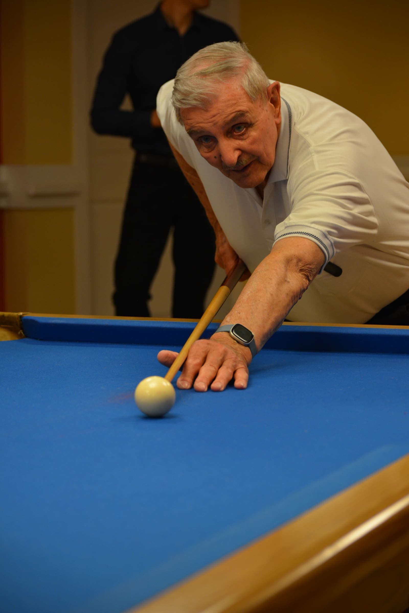 A friendly game of billiards