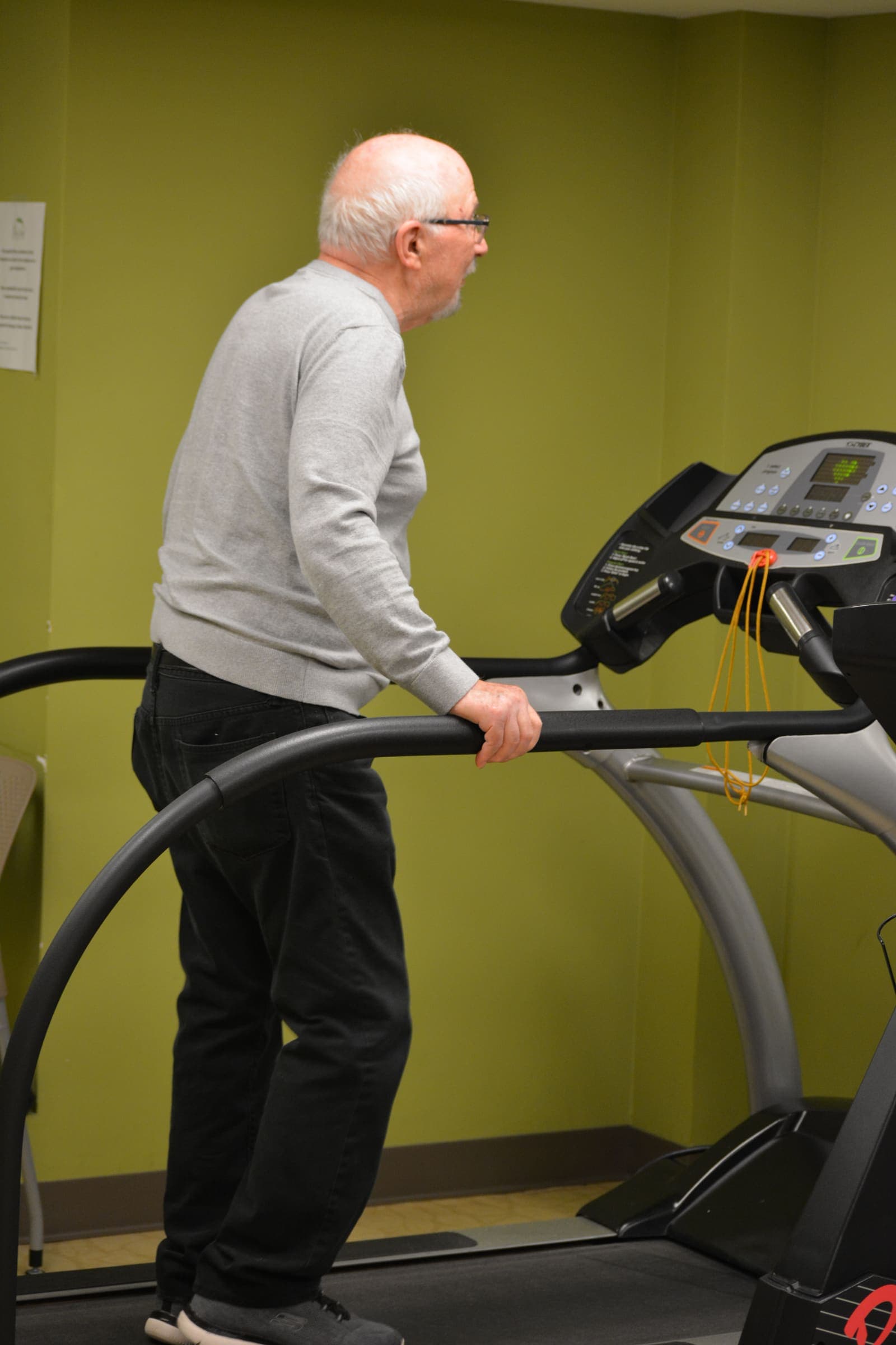 One-on-one coaching in the fitness room
